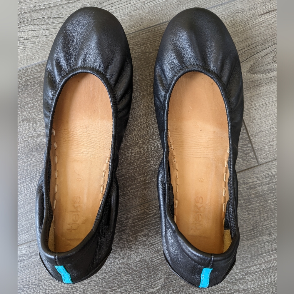 Black Tieks